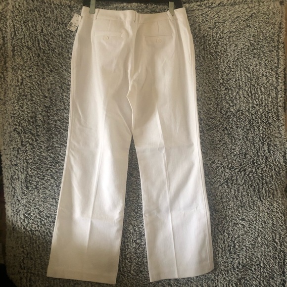 New With tag White Straight Legs pants Size 10 Petite - Picture 2 of 9
